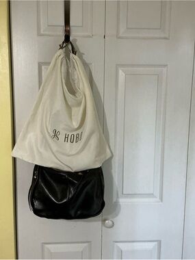 HOBO Black Slouchy Leather Hobo Shoulder Bag
